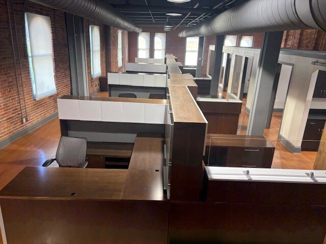 More Photos Of 107 S Franklin St, Tampa Freestanding For Lease