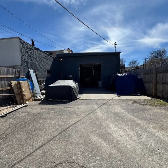 More Photos Of 3414 Strong Ave, Kansas City Storefront For Lease