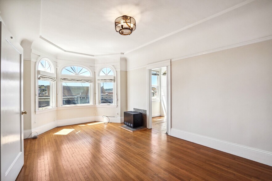 More Photos Of 105-111 Richland Ave, San Francisco Apartments For Sale