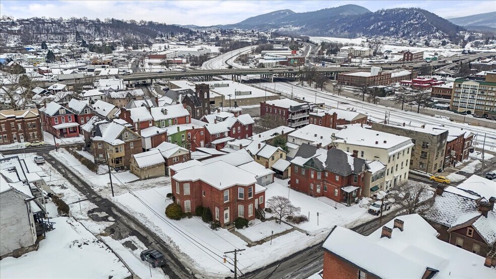 More Photos Of 229 E Union St, Cumberland Apartments For Sale