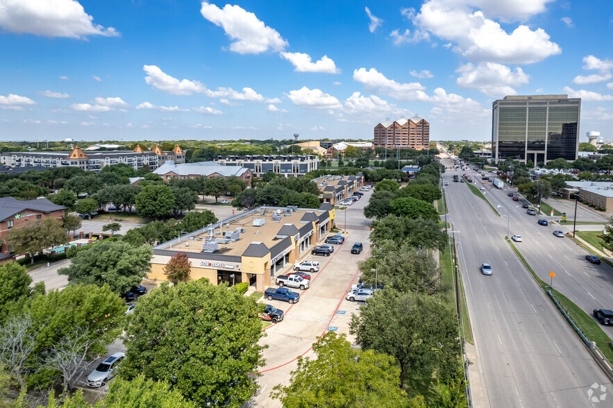 More Photos Of 13881 Midway Rd, Farmers Branch General Retail For Lease