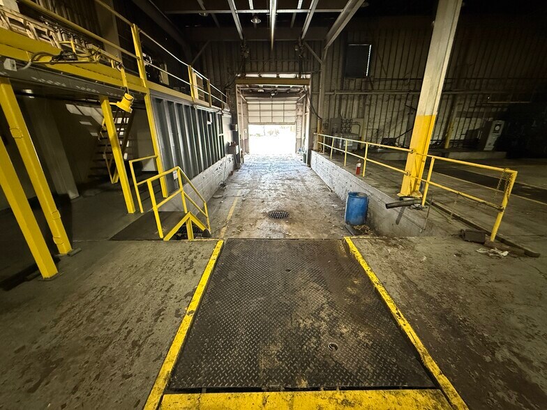 More Photos Of 8665 Station St, Mentor Warehouse For Sale