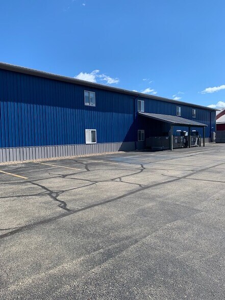 More Photos Of 310 2nd St, Boscobel Warehouse For Lease