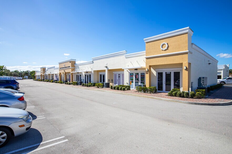 More Photos Of 2652 SW Brigantine Pl, Port Saint Lucie Warehouse For Lease