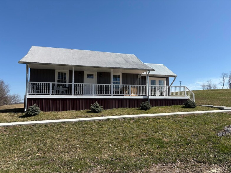 Primary Photo Of Wilderness Hwy, Mount Nebo General Retail For Sale