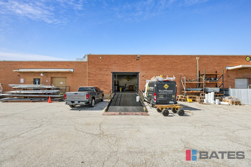 More Photos Of 8900 Ambassador Row, Dallas Distribution For Sale