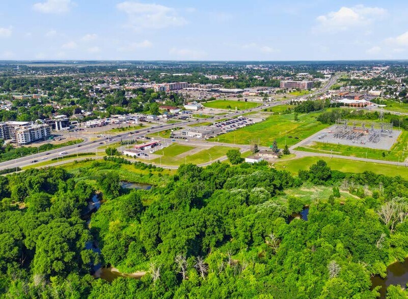 More Photos Of 10 Rue Principale N, Delson Land For Sale