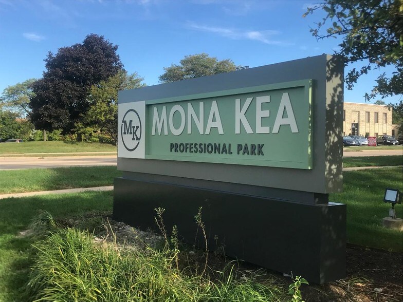 More Photos Of 511-515 Thornhill Dr, Carol Stream Unknown For Lease