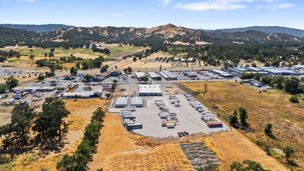 More Photos Of 2570 S Main St, Lakeport Self Storage For Sale