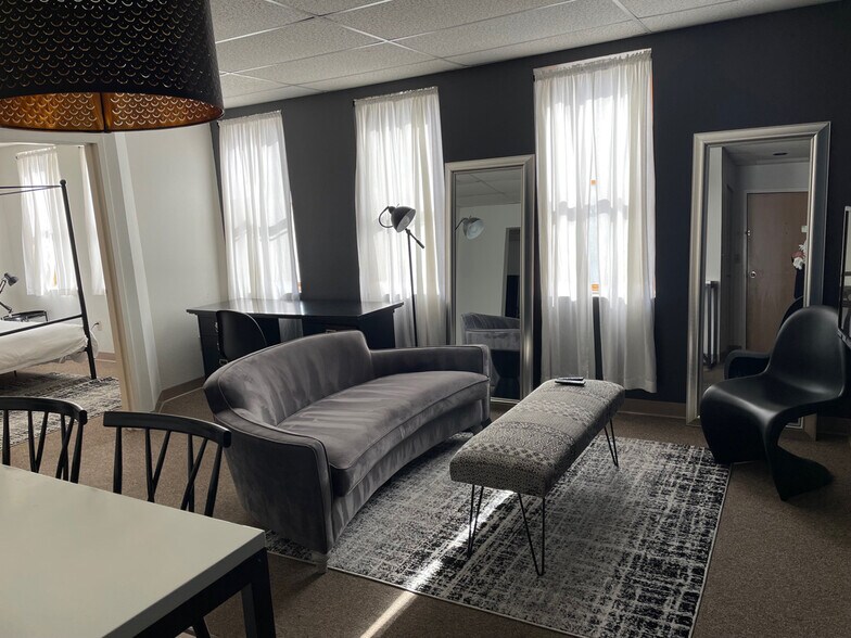 More Photos Of 322 S Main St, Lamar Apartments For Sale