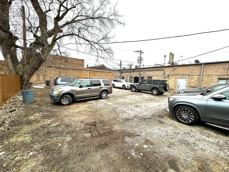 More Photos Of 3620 W Division St, Chicago Storefront For Sale