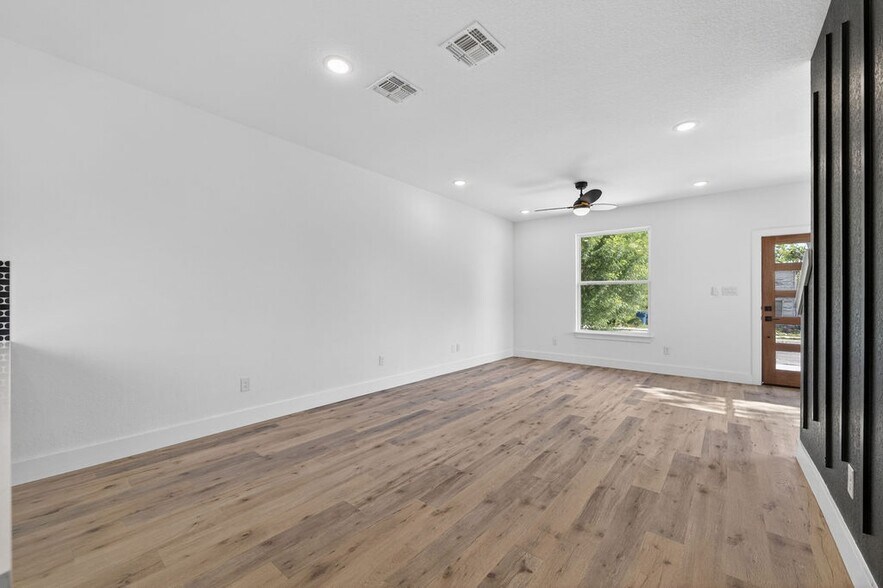 More Photos Of 125 Dashiell St, San Antonio Multifamily For Sale