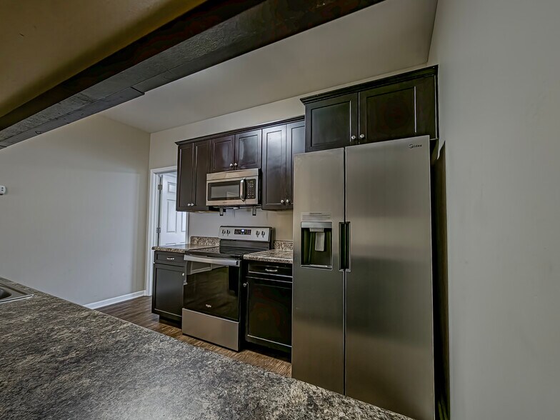 More Photos Of 615 Glade Fern Way, Tifton Apartments For Sale