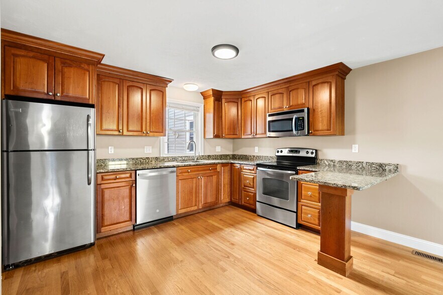 More Photos Of 83 Holten St, Danvers Apartments For Sale