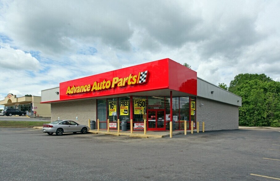 More Photos Of 3535 Elvis Presley Blvd, Memphis General Retail For Sale