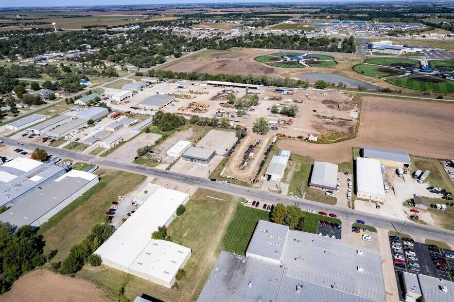 More Photos Of 414 E. Industrial Rd, Goddard Industrial For Sale