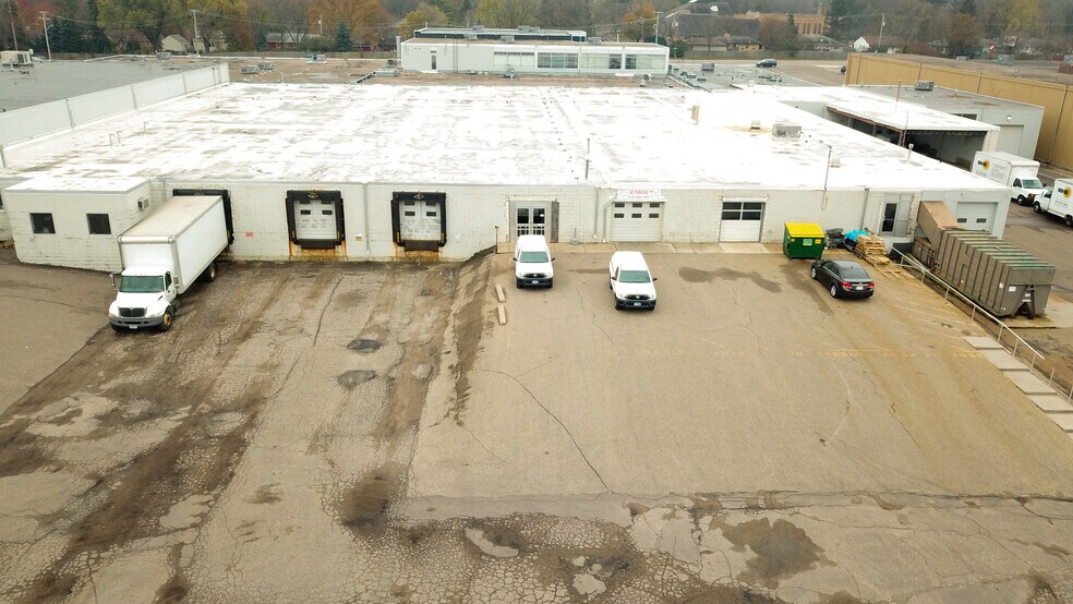 More Photos Of 7900 Excelsior Blvd, Hopkins Warehouse For Lease