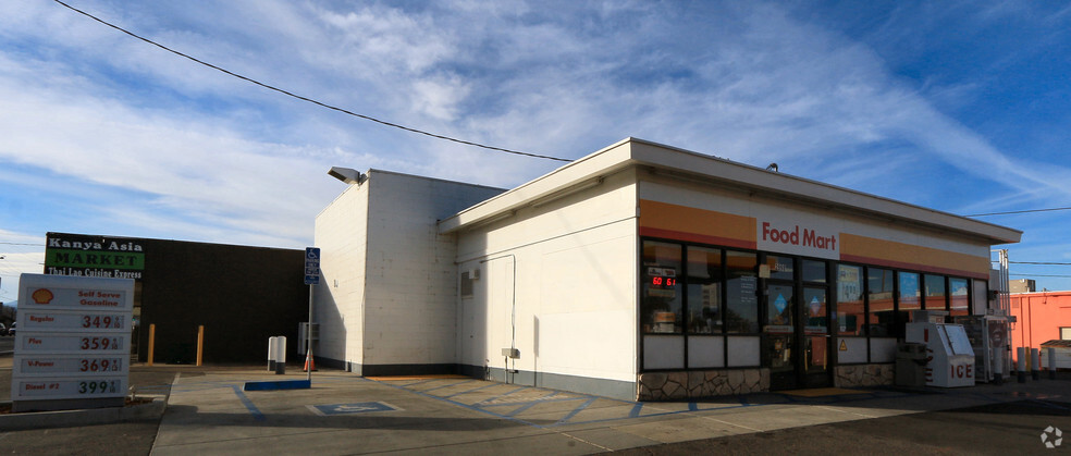 Primary Photo Of 2998 Churn Creek Rd, Redding Service Station For Lease