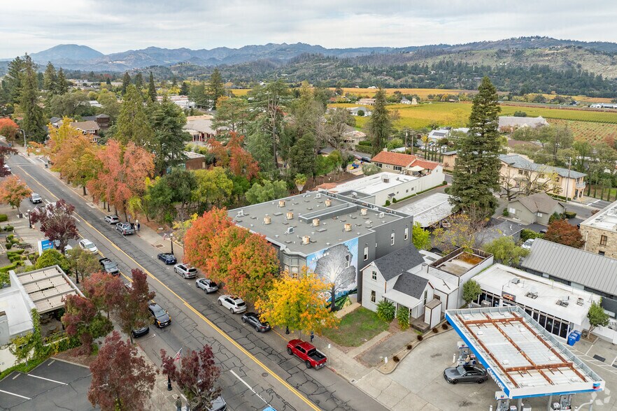 More Photos Of 1420-1428 Main St, Saint Helena Hotel For Sale