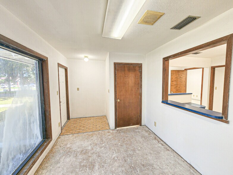 More Photos Of 11121 SE 53rd Ct, Belleview Medical For Sale