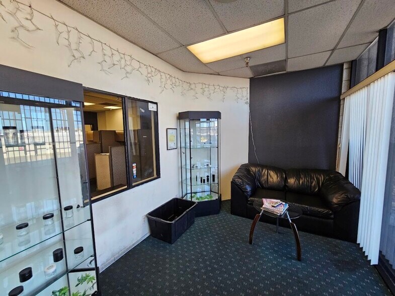 More Photos Of 4121 S Alameda St, Los Angeles Warehouse For Lease