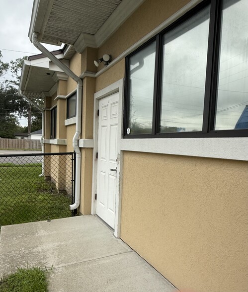 More Photos Of 6531 103rd St, Jacksonville Medical For Sale