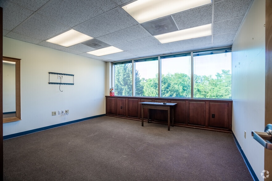 More Photos Of 2 Creamery Way, Emmitsburg Warehouse For Lease