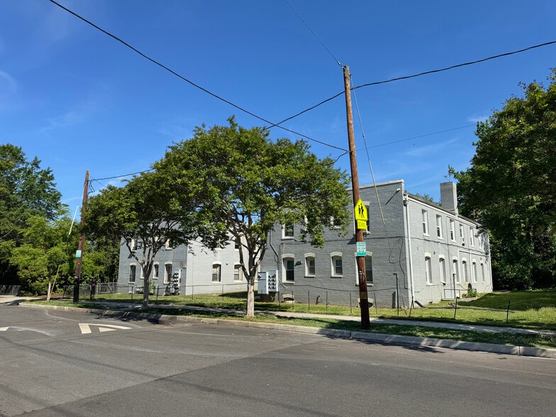 More Photos Of , Washington Multifamily For Sale