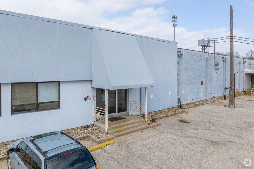 More Photos Of 4312 Clary Blvd, Kansas City Manufacturing For Sale