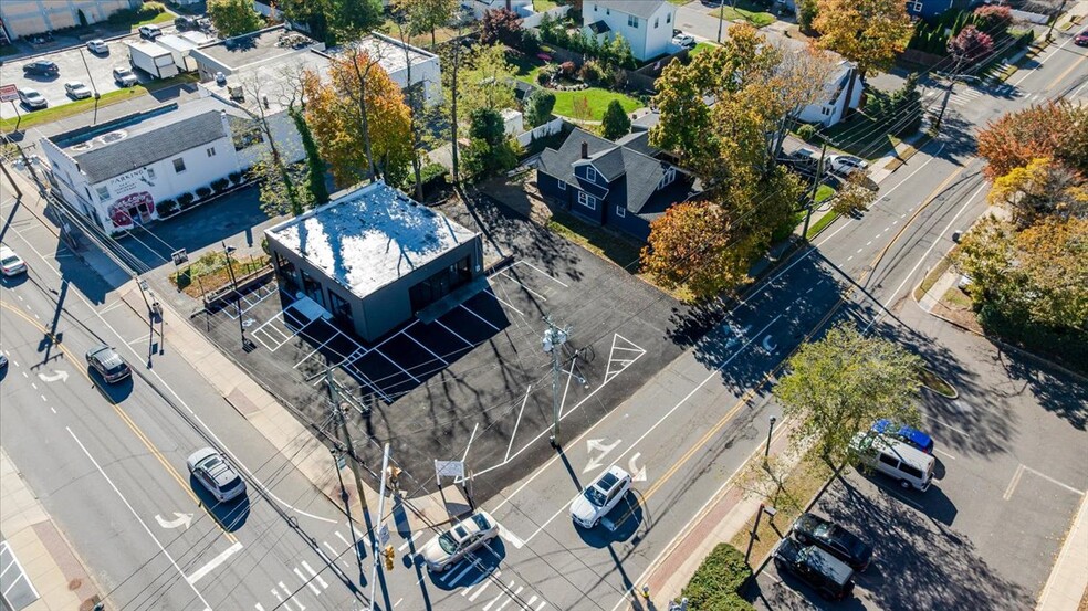 More Photos Of 304 Larkfield Rd, East Northport Freestanding For Sale