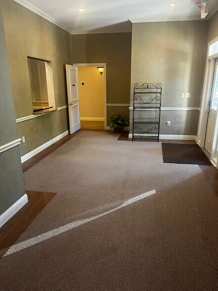 More Photos Of 305 W Spring Creek Pky, Plano Medical For Sale