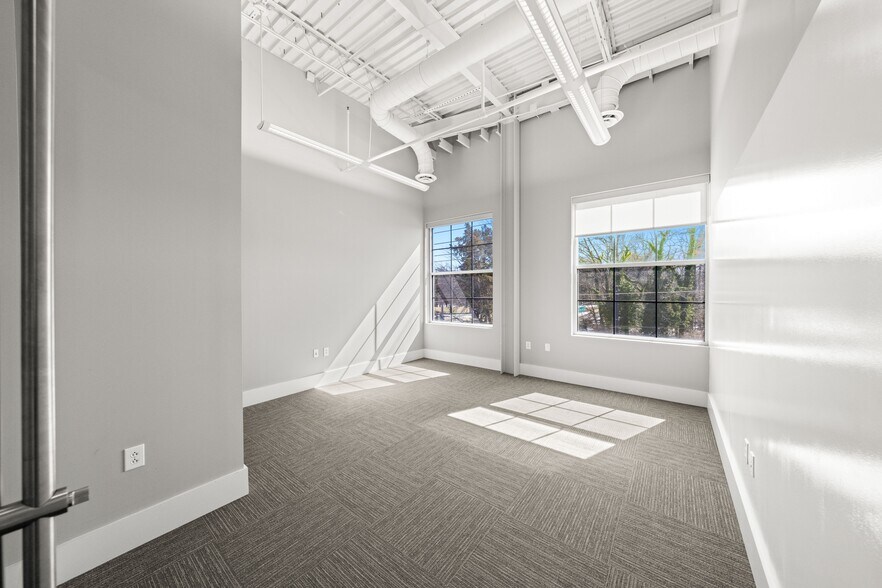 More Photos Of 2099 Thunderhead Rd, Knoxville Loft Creative Space For Lease