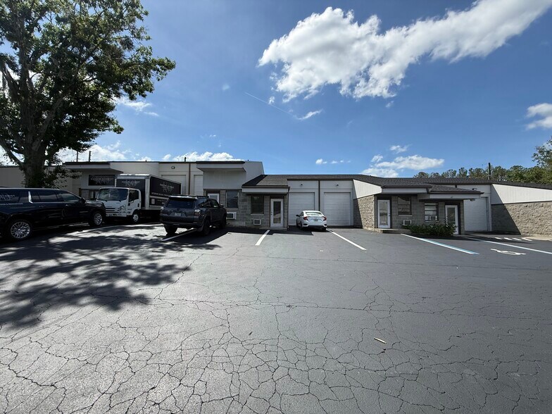 Primary Photo Of 3536 NW 97th Blvd, Gainesville Warehouse For Lease