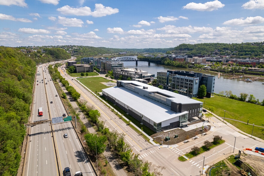 More Photos Of 709 Technology Dr, Pittsburgh Research And Development For Lease