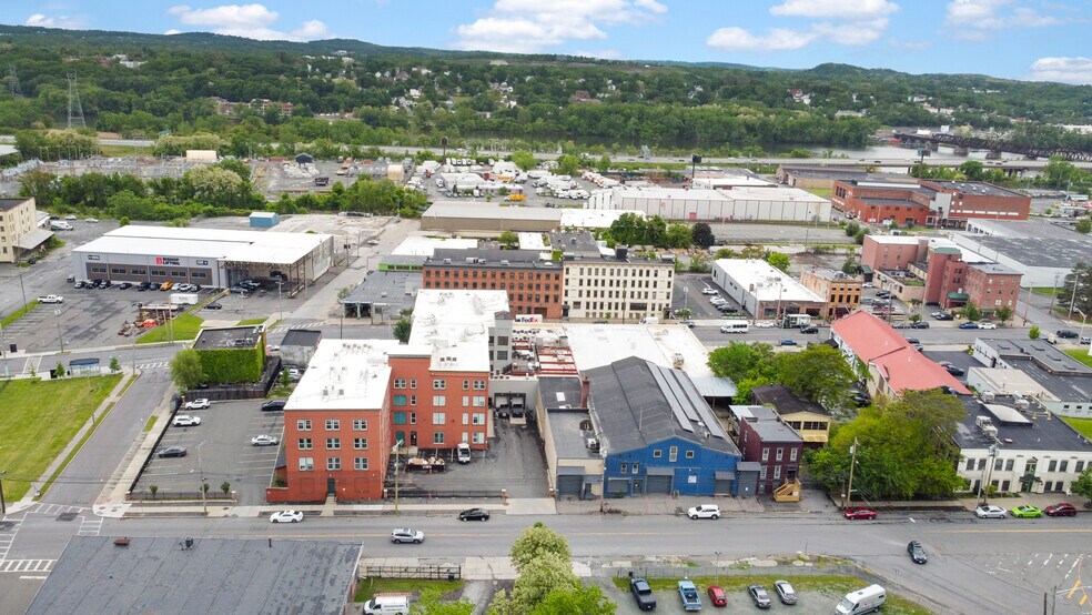 More Photos Of 930 Broadway, Albany Apartments For Lease