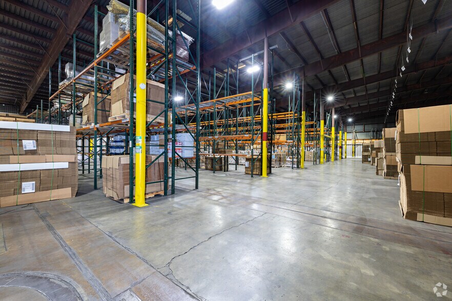 More Photos Of 4300 Church Rd, Centreville Truck Terminal For Lease