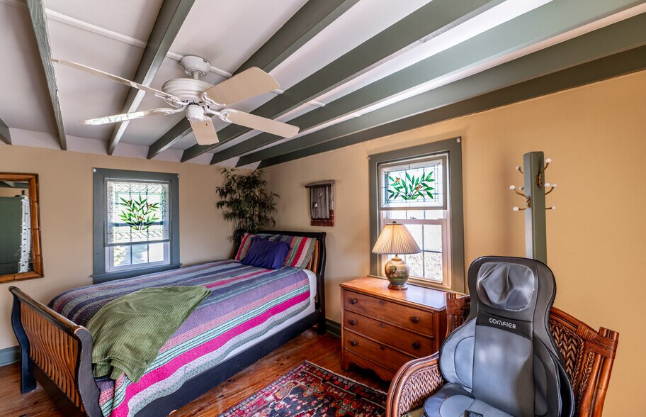More Photos Of 547 Baltimore Pike, Glen Mills Office For Sale