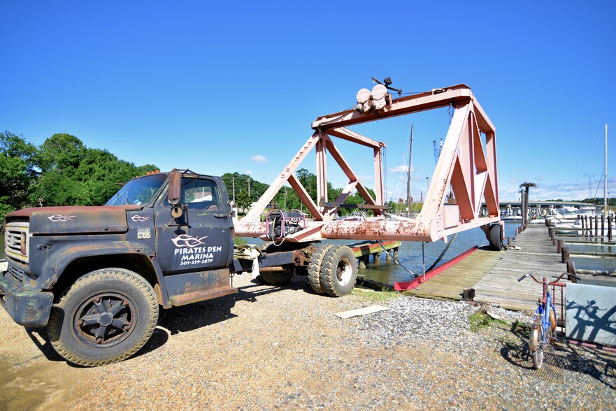 More Photos Of 12364 Neale Sound Dr, Cobb Island Marina For Sale