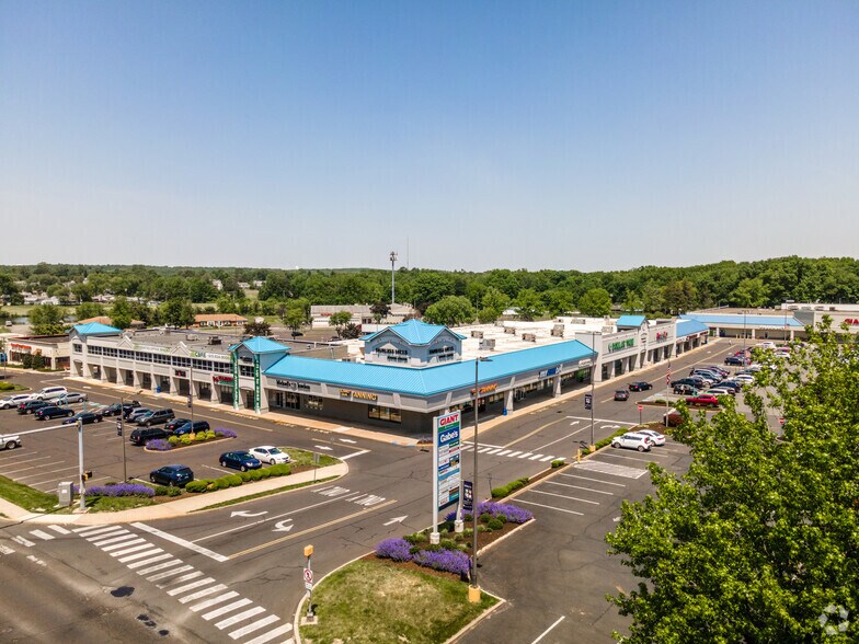More Photos Of 471 S Oxford Valley Rd, Fairless Hills Unknown For Lease