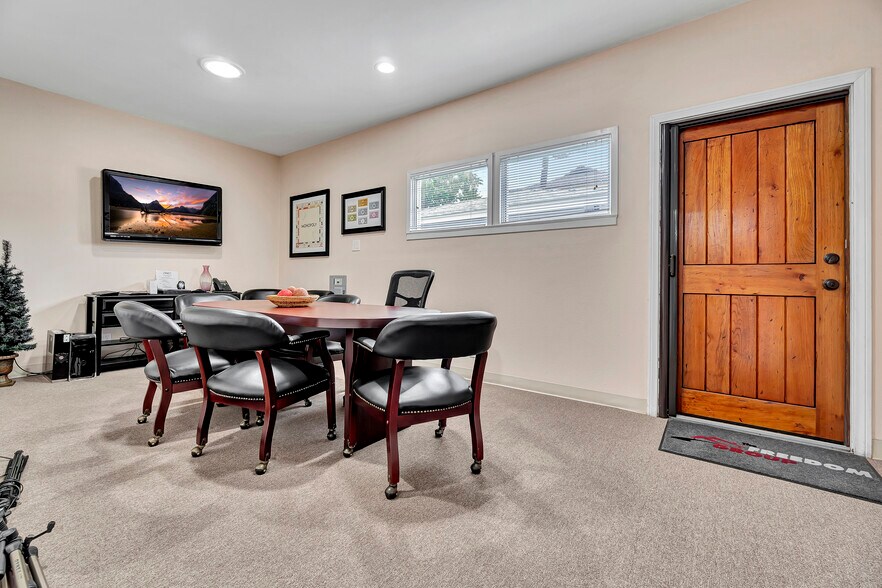 More Photos Of 209 E I St, Ontario Office Residential For Sale
