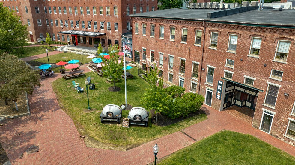 More Photos Of 5-7 Market Sq, Amesbury Loft Creative Space For Lease