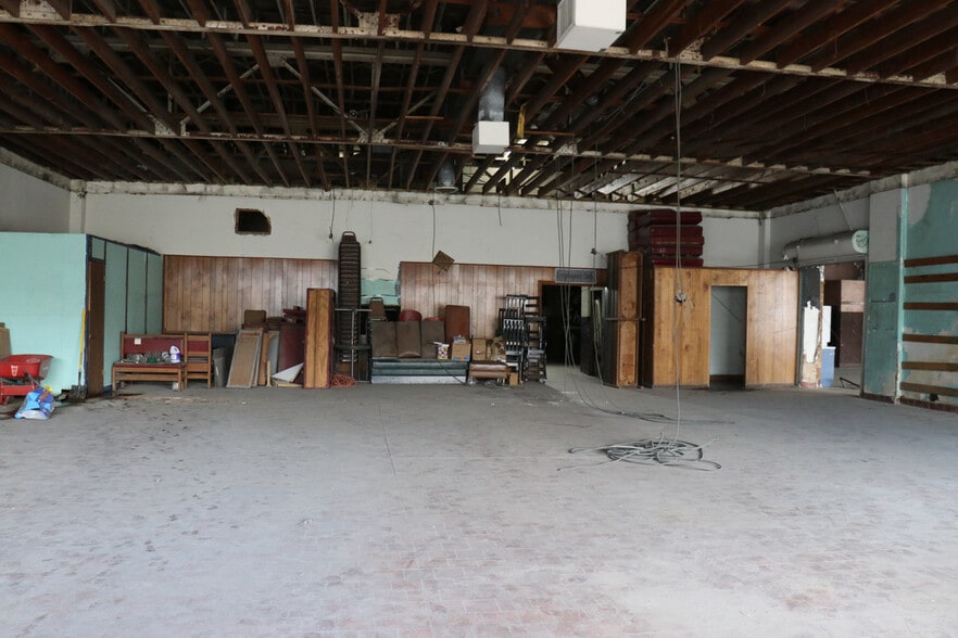 More Photos Of 1530 2nd Ave N, Birmingham Freestanding For Sale