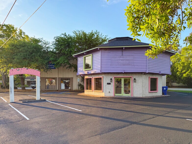 Primary Photo Of 1247 Ben Sawyer Blvd, Mount Pleasant Freestanding For Sale