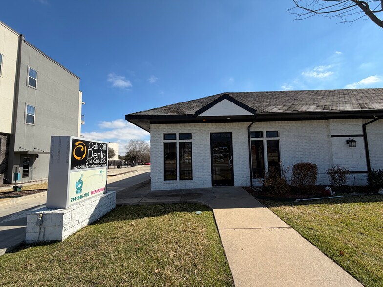 More Photos Of 820 N Zang Blvd, Dallas Medical For Sale
