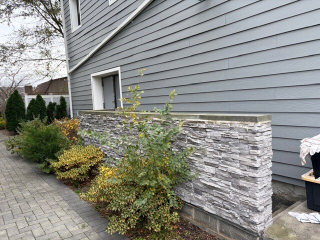 More Photos Of 155 Main St, Farmingdale General Retail For Lease