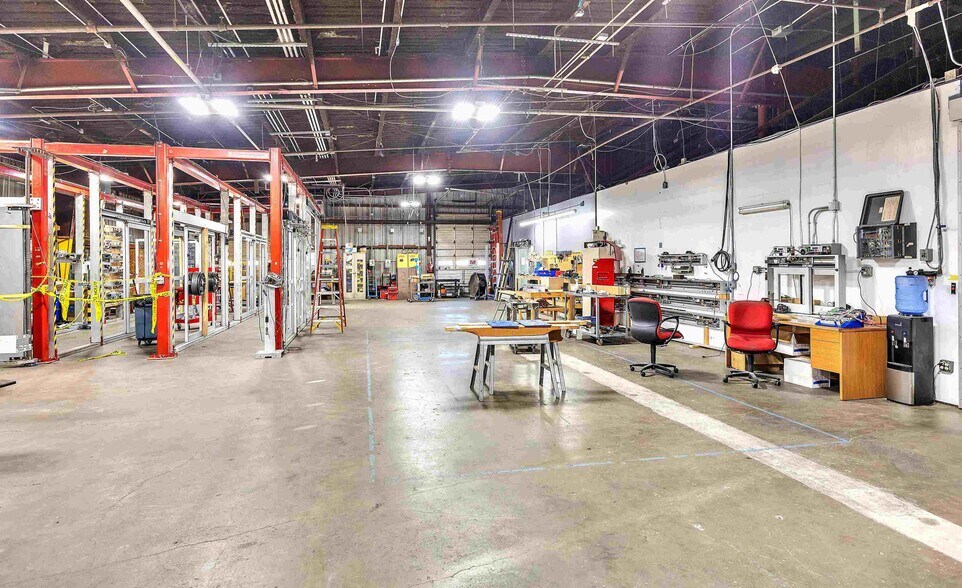 More Photos Of 4242 Baldwin Blvd, Corpus Christi Manufacturing For Lease