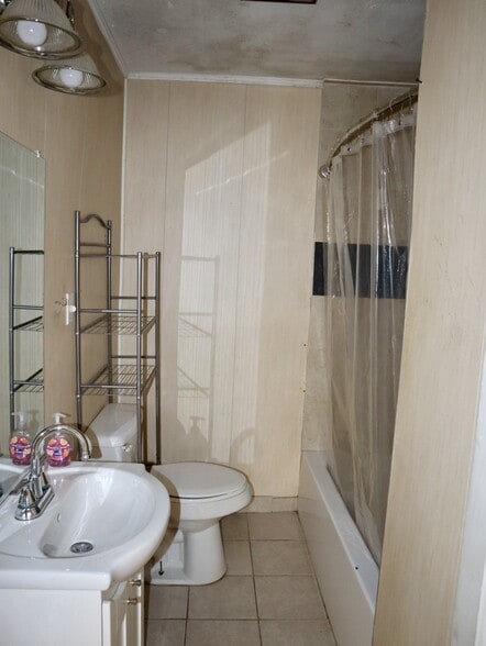 More Photos Of 103 Morgan Ave, Smyrna Office Residential For Sale