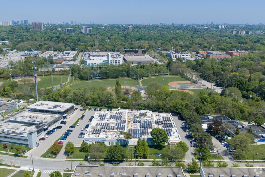 More Photos Of 25 Scarsdale Rd, Toronto Office For Lease