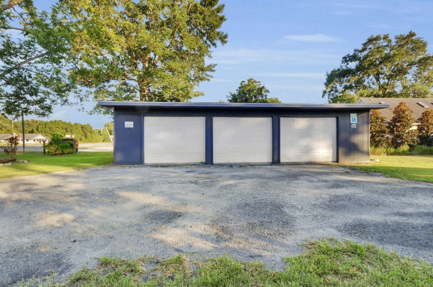 Primary Photo Of 206 W Hickory St, Bridgeton Flex For Sale