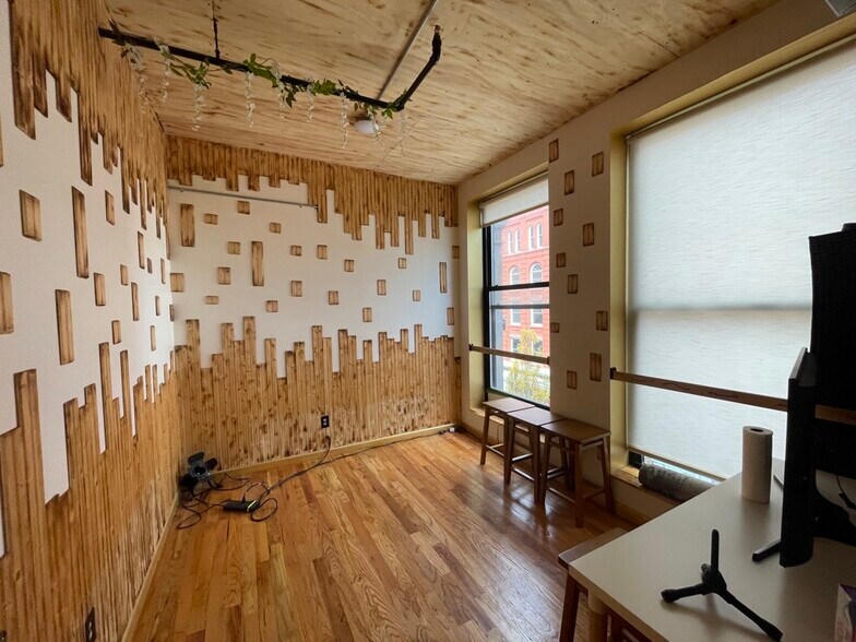 More Photos Of 121-125 Newark Ave, Jersey City Office For Lease